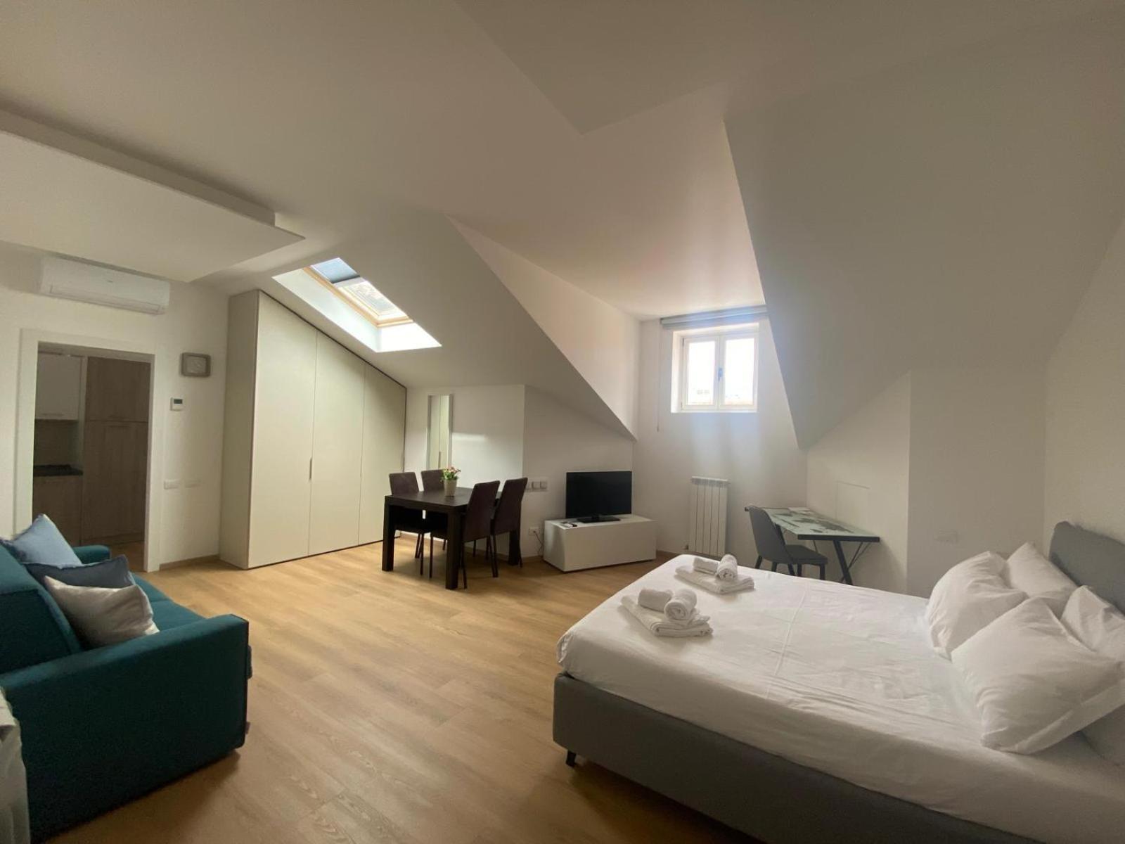 Appartement Palazzo Venezian 5 à Trieste Extérieur photo